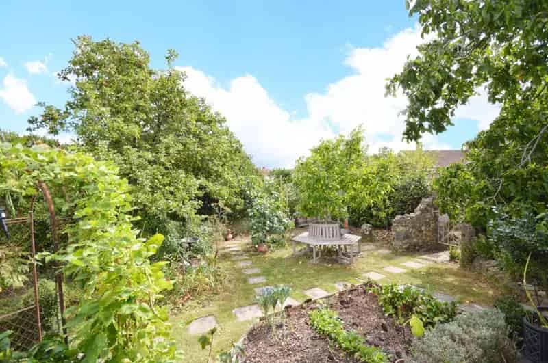 3 bedroom Bungalow
 For Sale