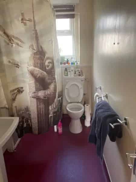 Raised Ground Floor Property Near Gladstone Park Brent Council