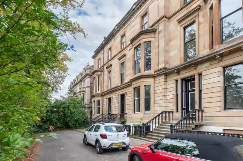 2 Bedroom Flat to Rent Dowanhill UNFURNISHED Available Now