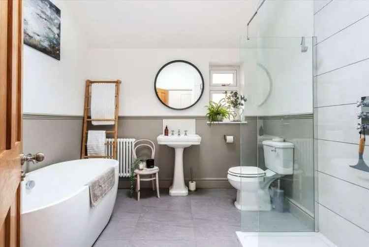 3 Bed House For Sale