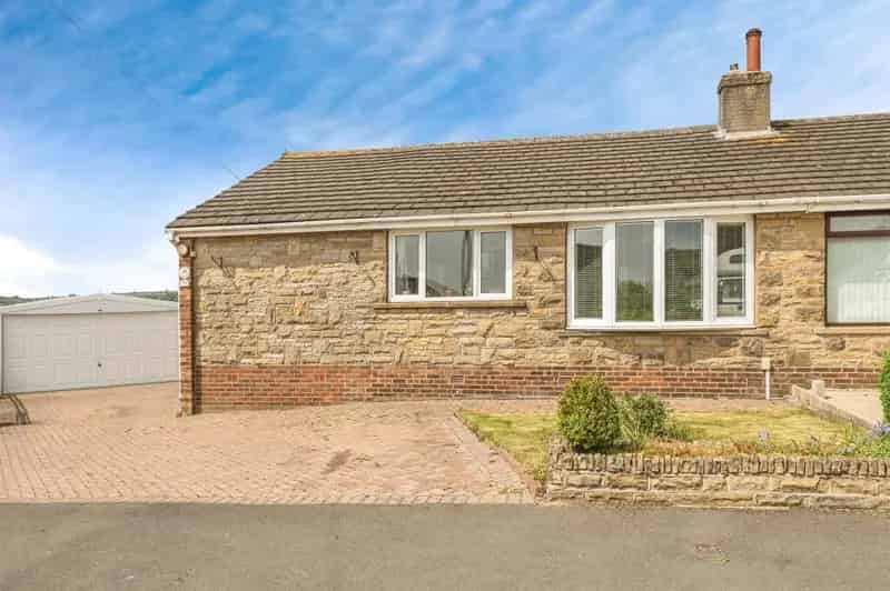3 Bedroom Semi Detached Bungalow for Sale