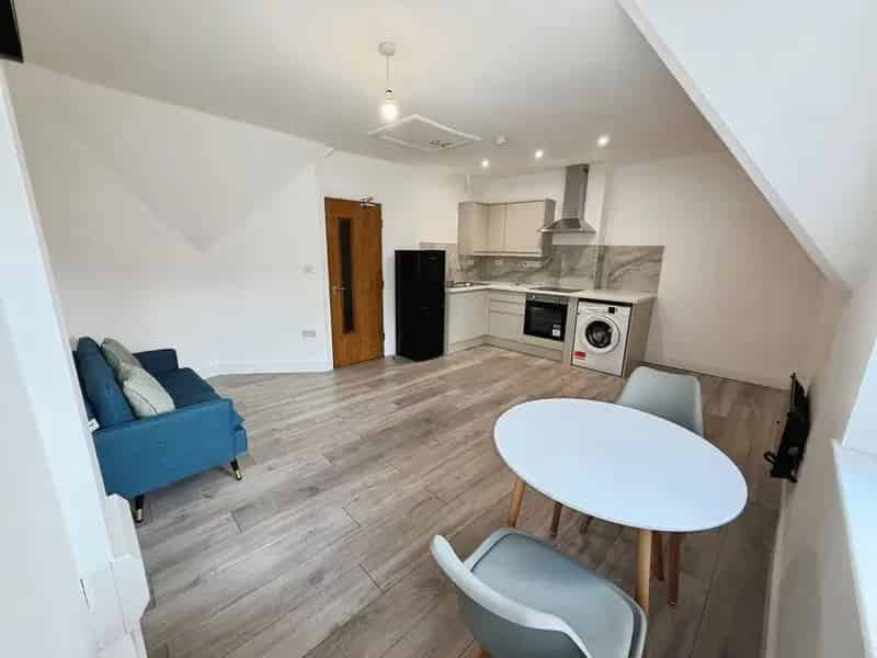 1 Bedroom Flat to Rent Rotherham Town Centre Fully Renovated