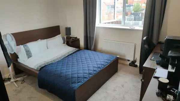 Modern 1-Bedroom Apartment in Coventry