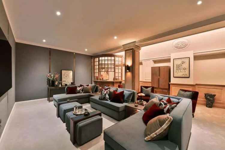 5 Bed House for Sale in Westminster London