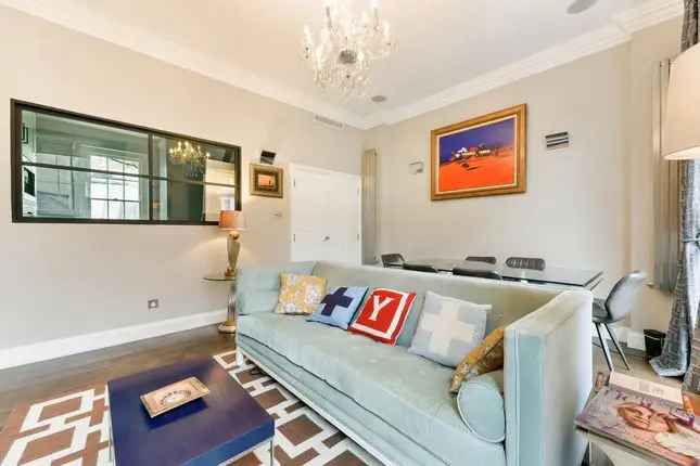 Maisonette to rent in Walton Street, London SW3