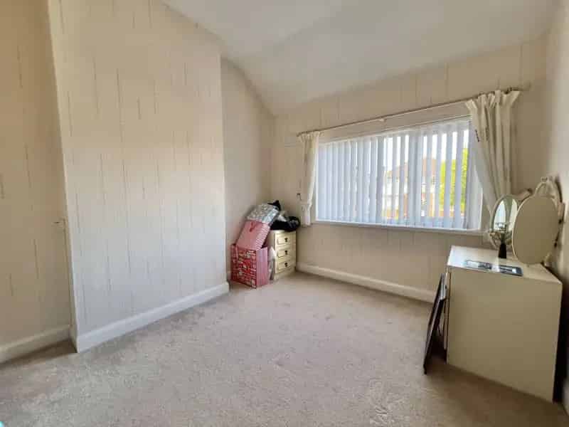 3 Bedroom Terraced House to Rent Family Home Garage Garden