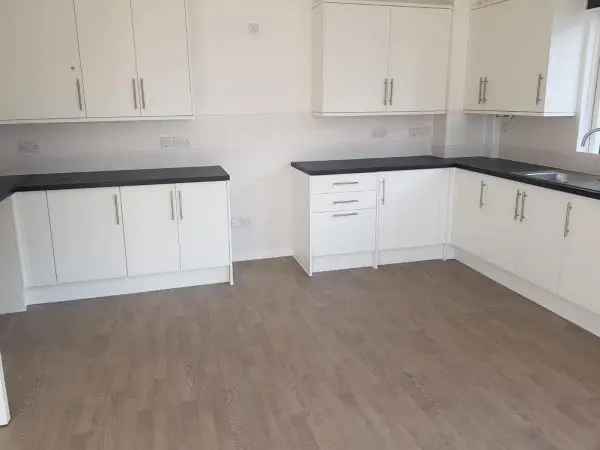 Flat For Rent in Mid Suffolk, England