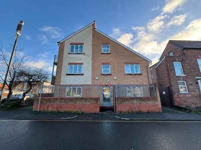 2 Bedroom Furnished Apartment Withington