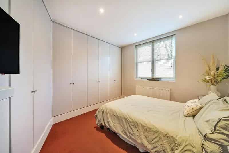 Two Bedroom Two Bathroom Split Level Apartment West Norwood