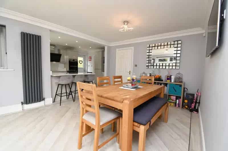 5 Bed Executive Family Home for Sale