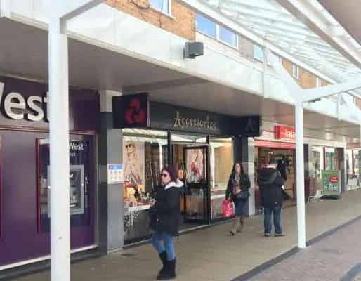 Shop to Rent Yate Shopping Centre
