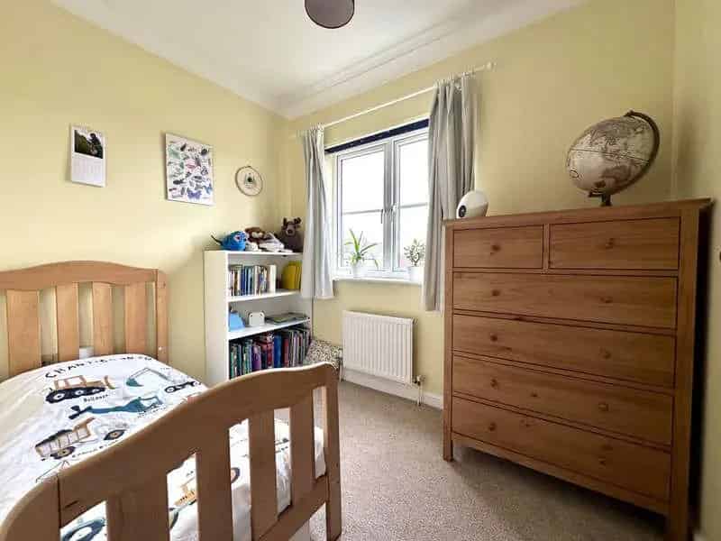 3 Bed End Terrace House For Sale Near St Johns School