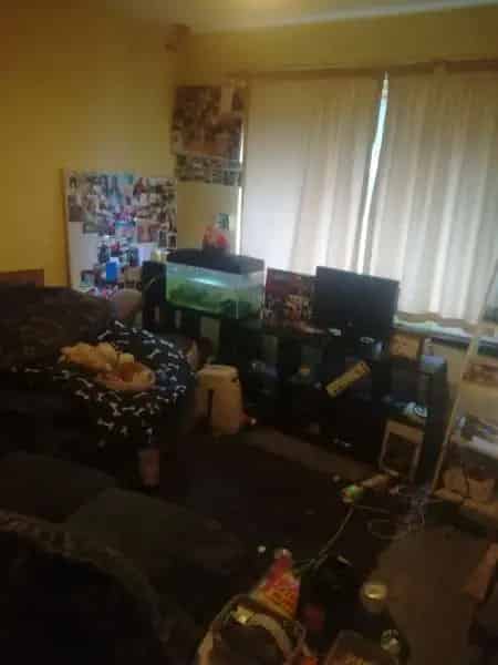 Large 1 Bedroom Flat Exchange for 1 Bed House