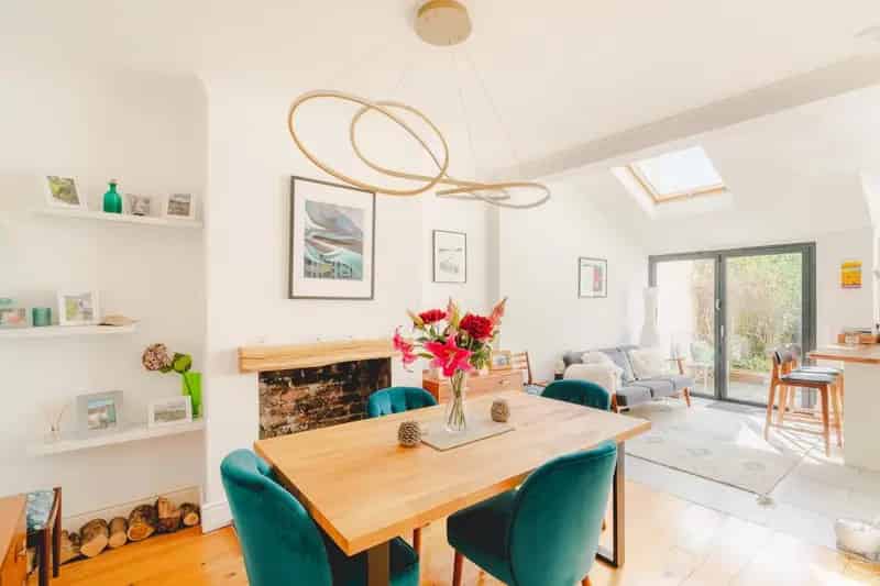 2 Bedroom Victorian Terraced House for Sale in Southville
