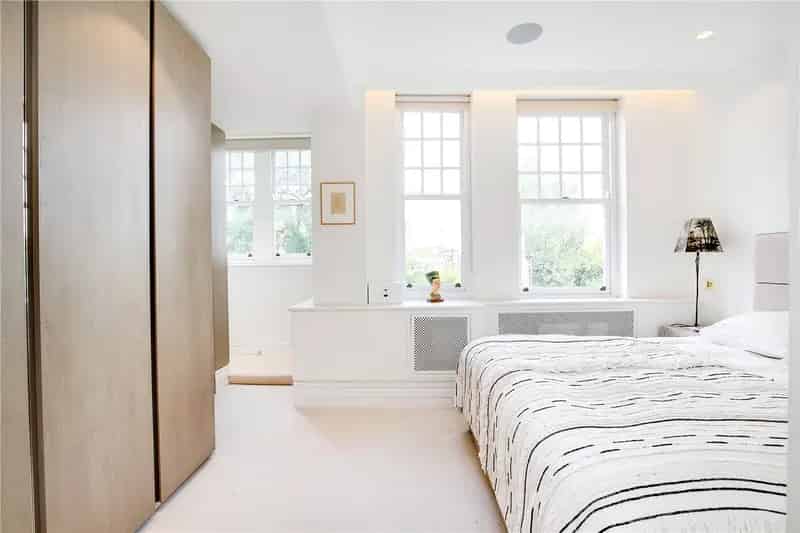 3 Bedroom Apartment Chelsea River View Parking Lift