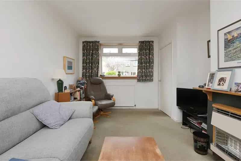 2 Bed Terraced House Broomhall Crescent