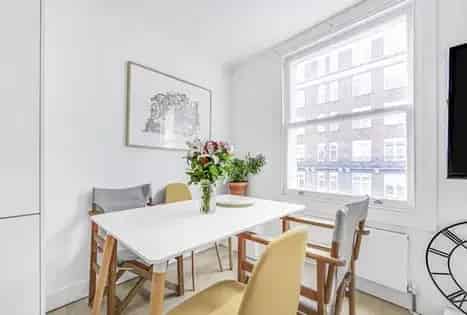 1 Bedroom Flat 143m² London W1