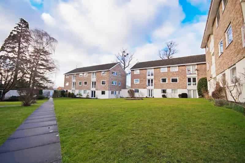 2 Bedroom Flat for Sale