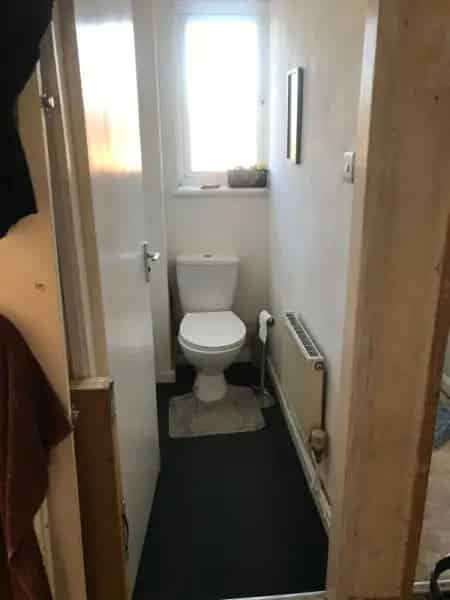 Three Bedroom Maisonette with Garden Near Park and Schools