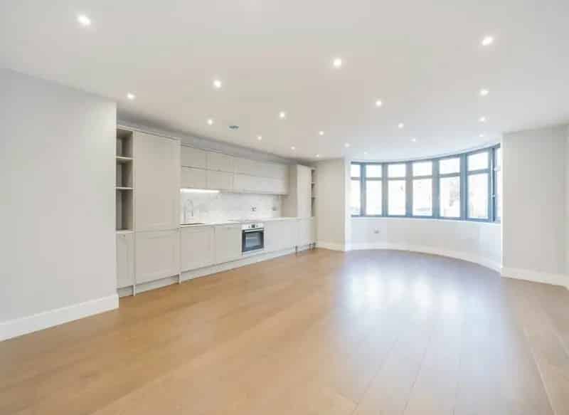 One Bedroom Flat Brondesbury Park  Modern Kitchen Chain Free