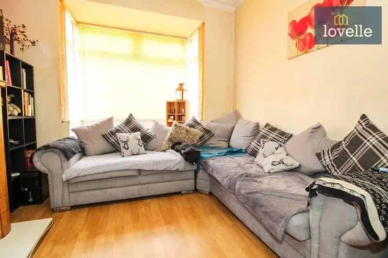 3 bed house for sale