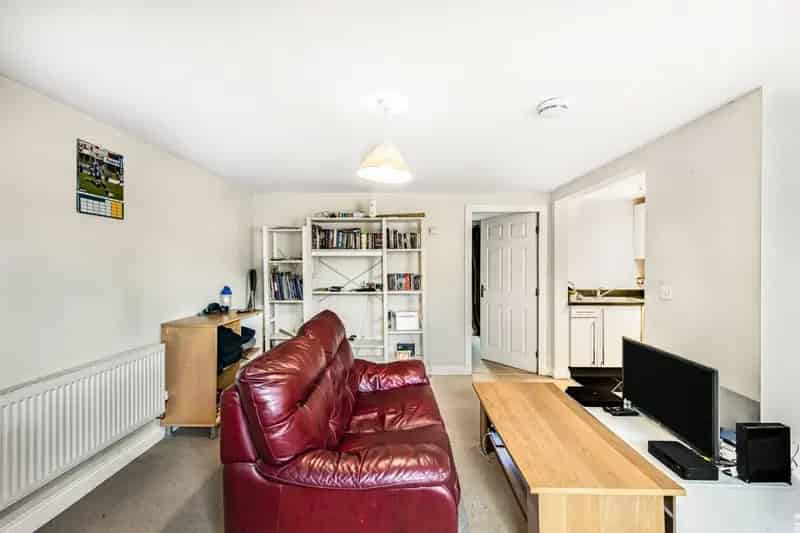 1 bedroom Flat
 For Sale