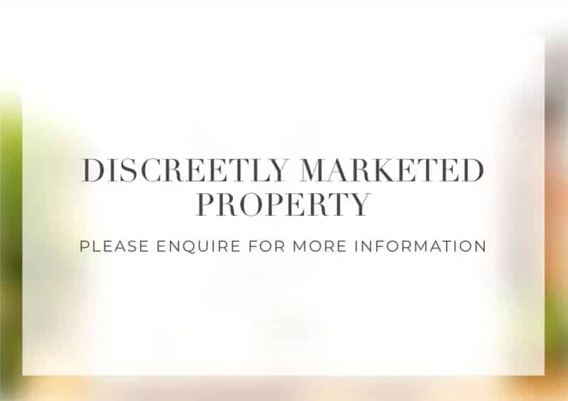 6 Bedroom Semi-Detached House Roehampton