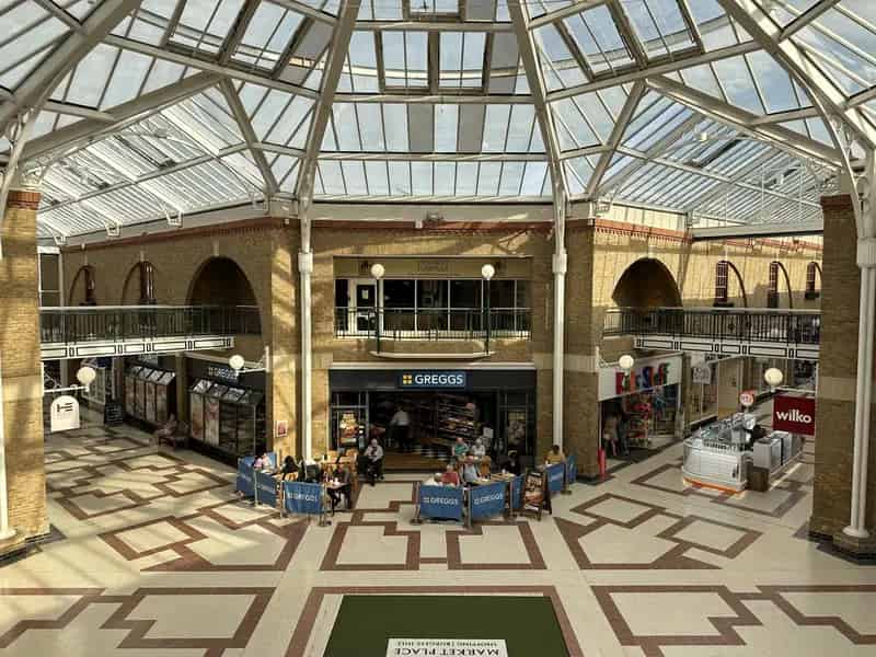 Retail Office Unit in Burgess Hill Shopping Centre