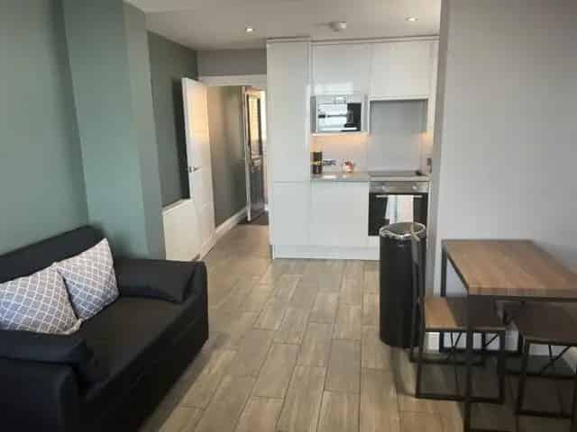 Modern City Centre Studio Brighton