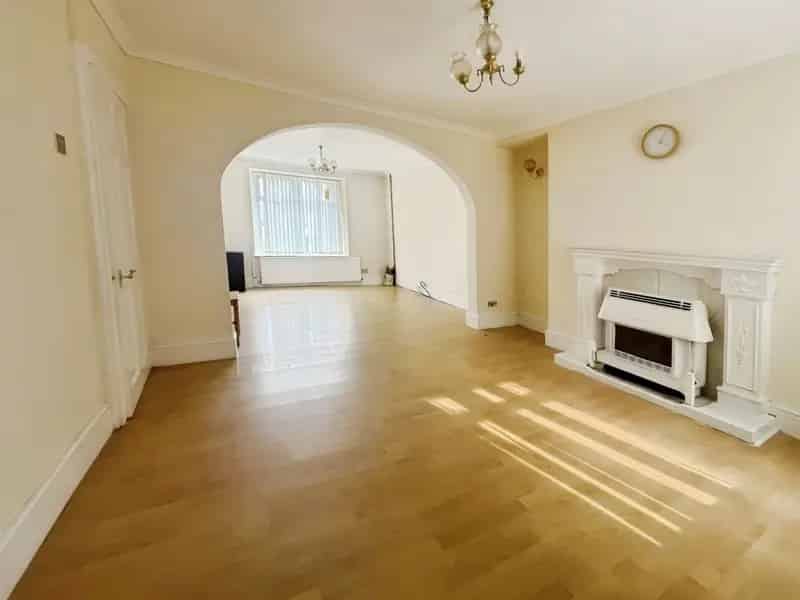 3 bedroom terraced house