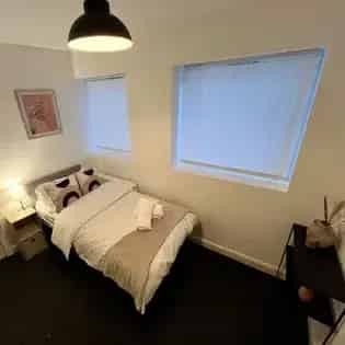 3 rooms flat of 438 m² in Birmingham