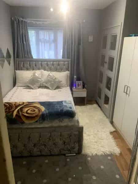 3 Bedroom Ground Floor Flat Wimbledon No Stairs