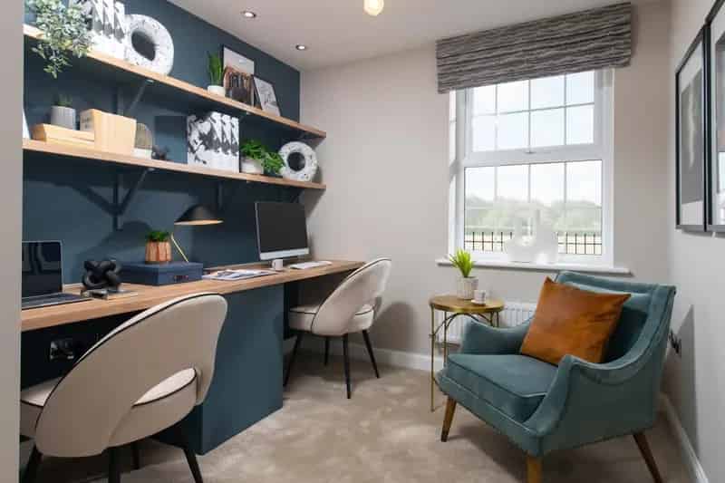 4 Bed House for Sale Family Home Detached Garage Parking