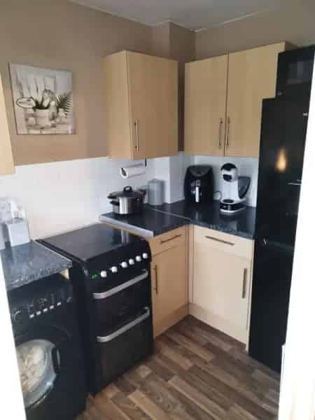 Two Bedroom Semi Detached House with Side Entrance