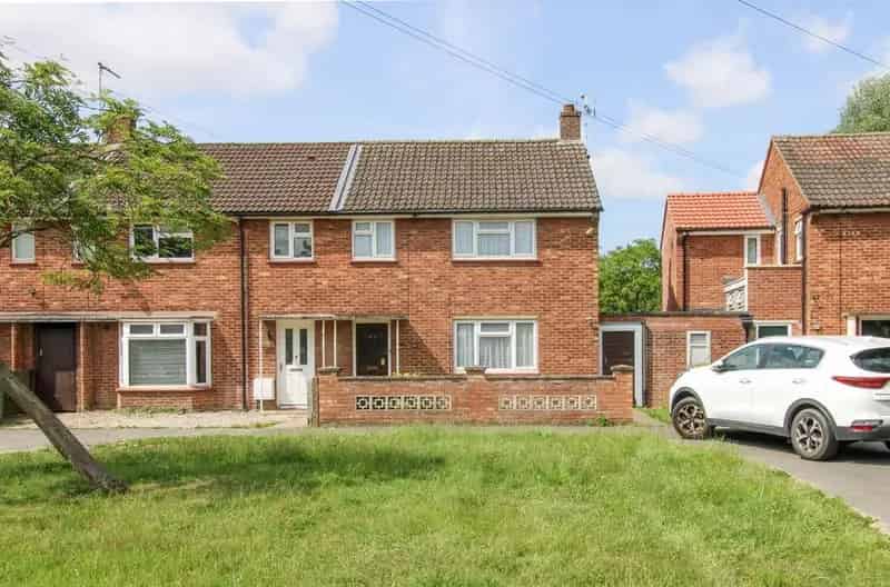 3 Bedroom End of Terrace House for Sale