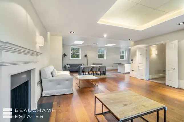 Flat to rent in Buckingham Gate, London SW1E