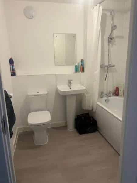2 Bed House Hatfield Peverel Train Station Shops Driveway