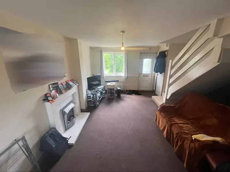 2 Bedroom Townhouse For Rent