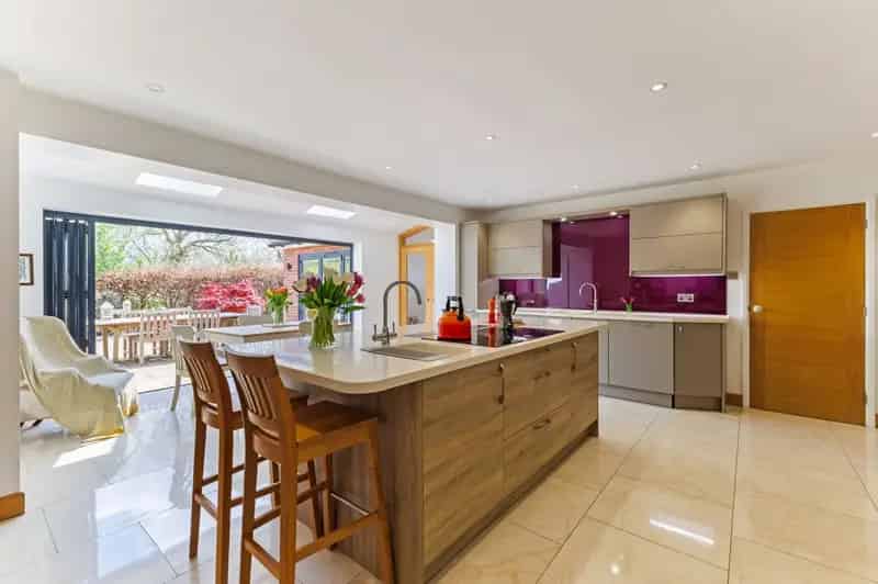 5 Bedroom Detached House For Sale in Ford