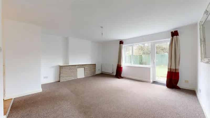 3 Bedroom Semi Detached House Whitchurch