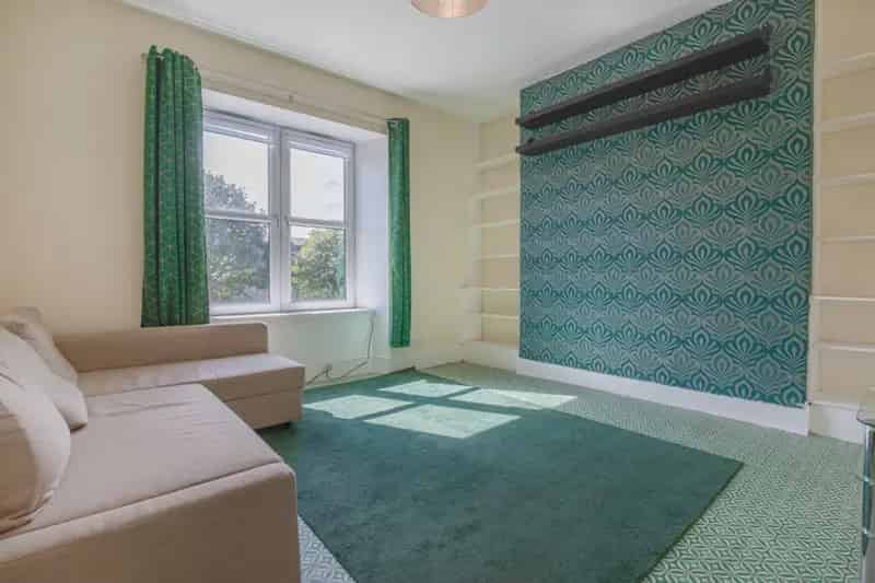 1 bedroom Flat
 For Sale