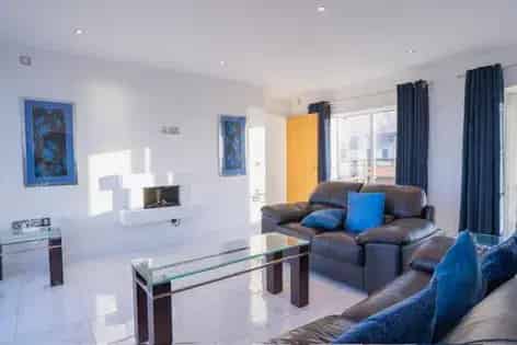 2 Bedroom Penthouse Apartment Southampton Panoramic Views Luxury Features