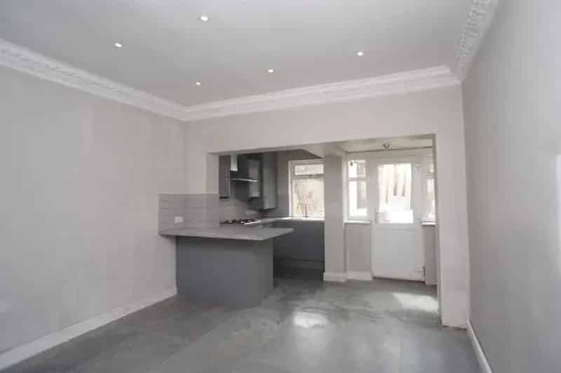 3 Bedroom Terrace House To Let Woodseats