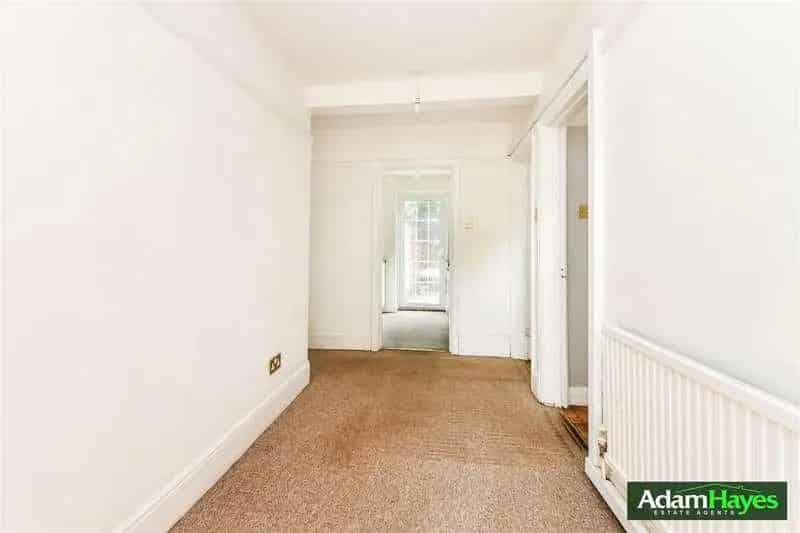 1 bed flat for sale