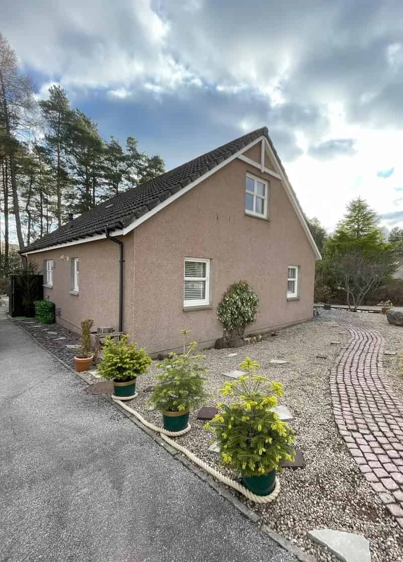 4 Bedroom Detached House for Sale in Banchory