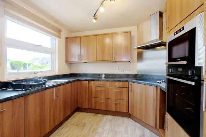 Extended 2 Bedroom Bungalow Westhill Garage Secluded Garden