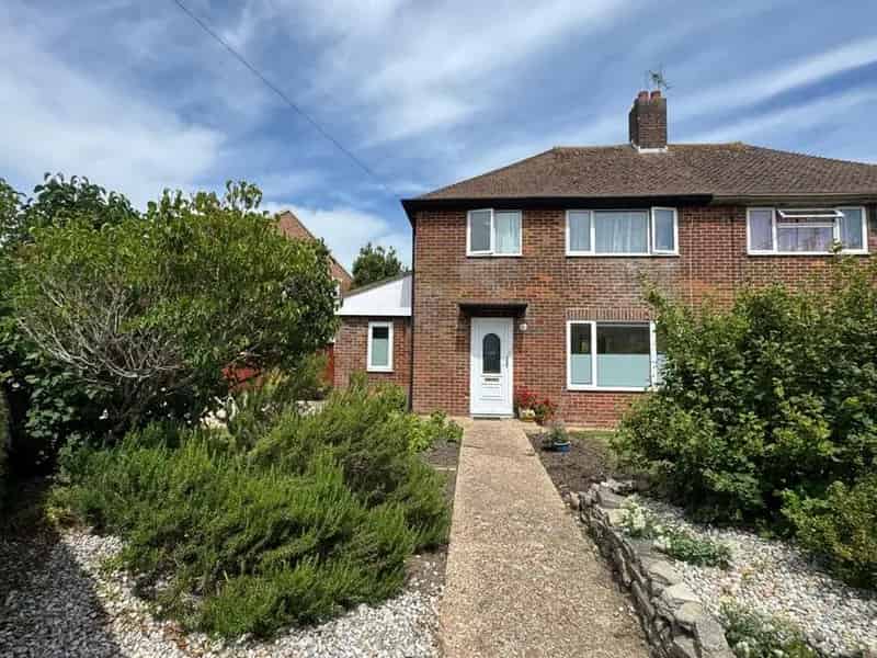 3 Bedroom Semi Detached House Folkestone Kent