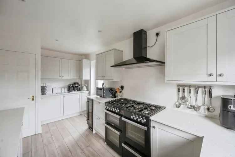 4 Bed Family Home with Utility Workshop and Ample Parking