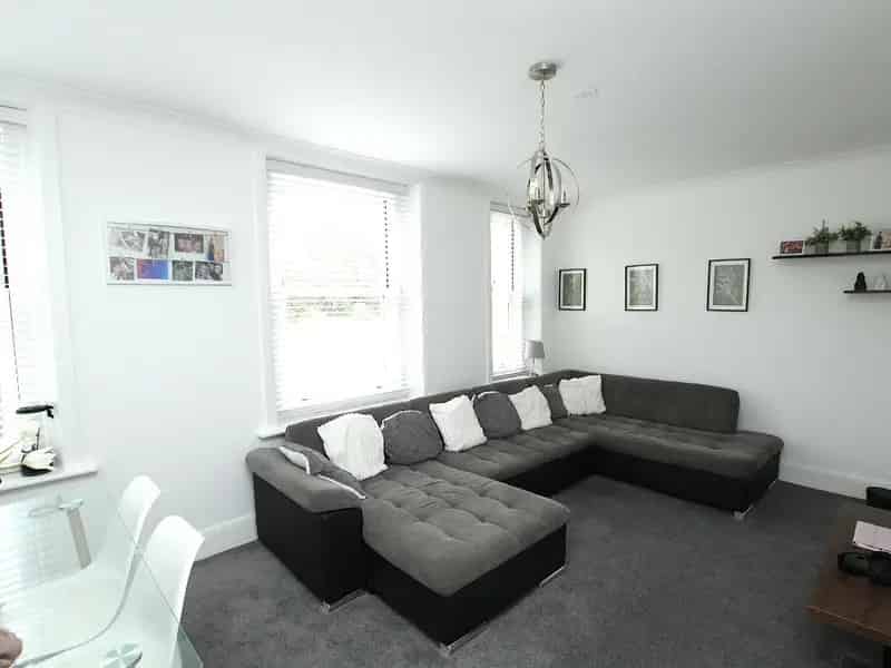 2 Bed Flat for Sale Near Meyrick Park Bournemouth