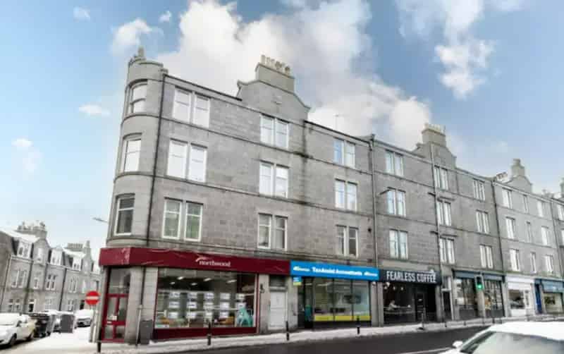2 Bed Aberdeen Flat for Sale High Rental Yield Buy to Let Investment